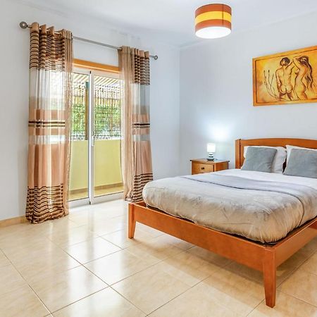 Spacious 2 Bdr Apartment W/ Patio By Lovelystay Armação de Pêra Zewnętrze zdjęcie