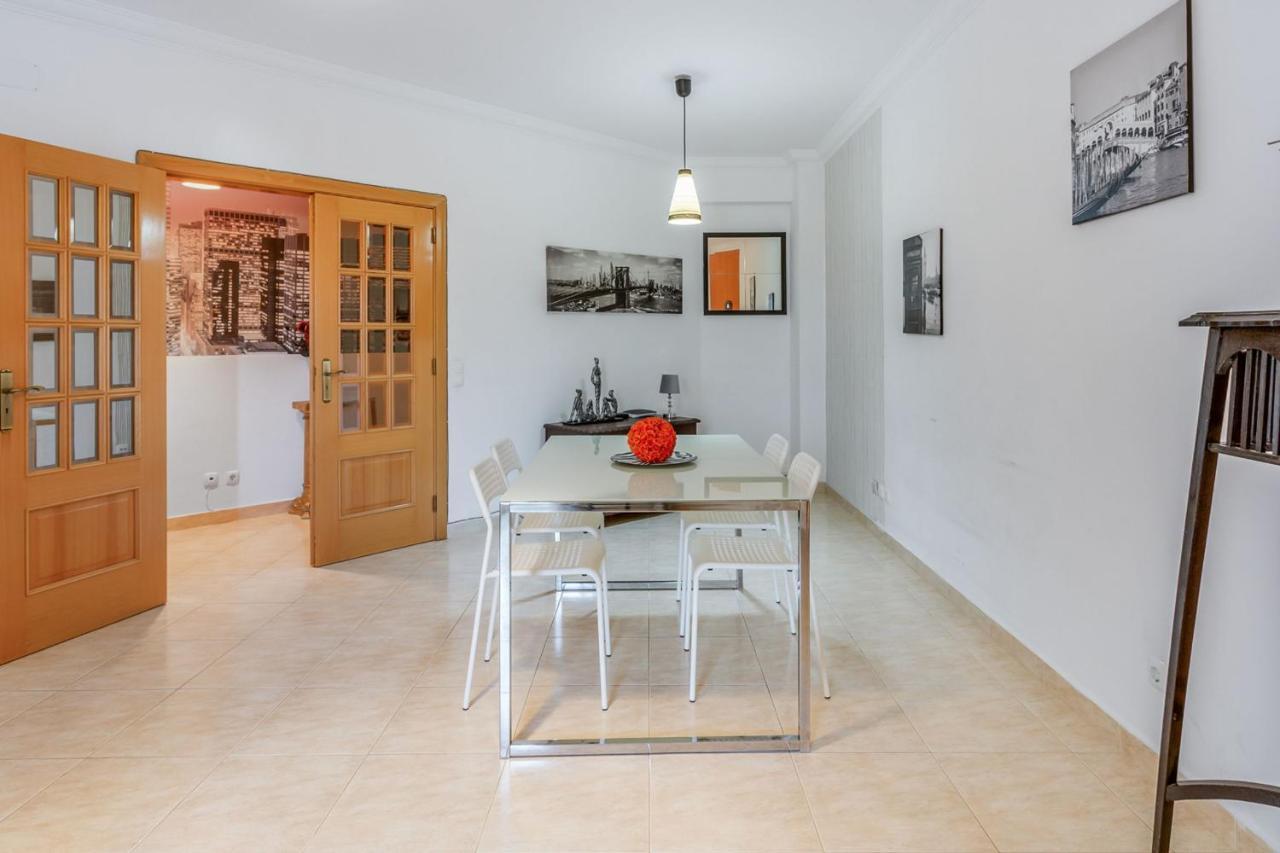 Spacious 2 Bdr Apartment W/ Patio By Lovelystay Armação de Pêra Zewnętrze zdjęcie