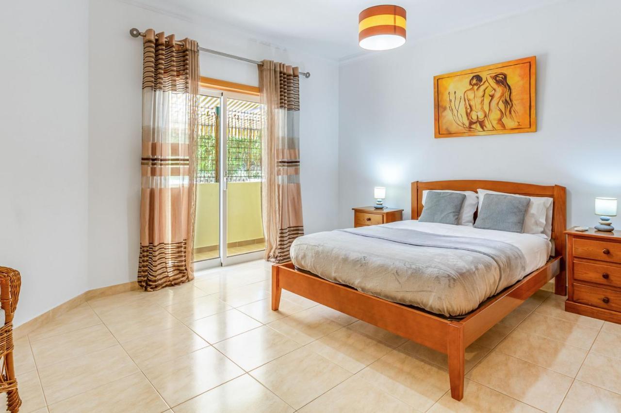 Spacious 2 Bdr Apartment W/ Patio By Lovelystay Armação de Pêra Zewnętrze zdjęcie