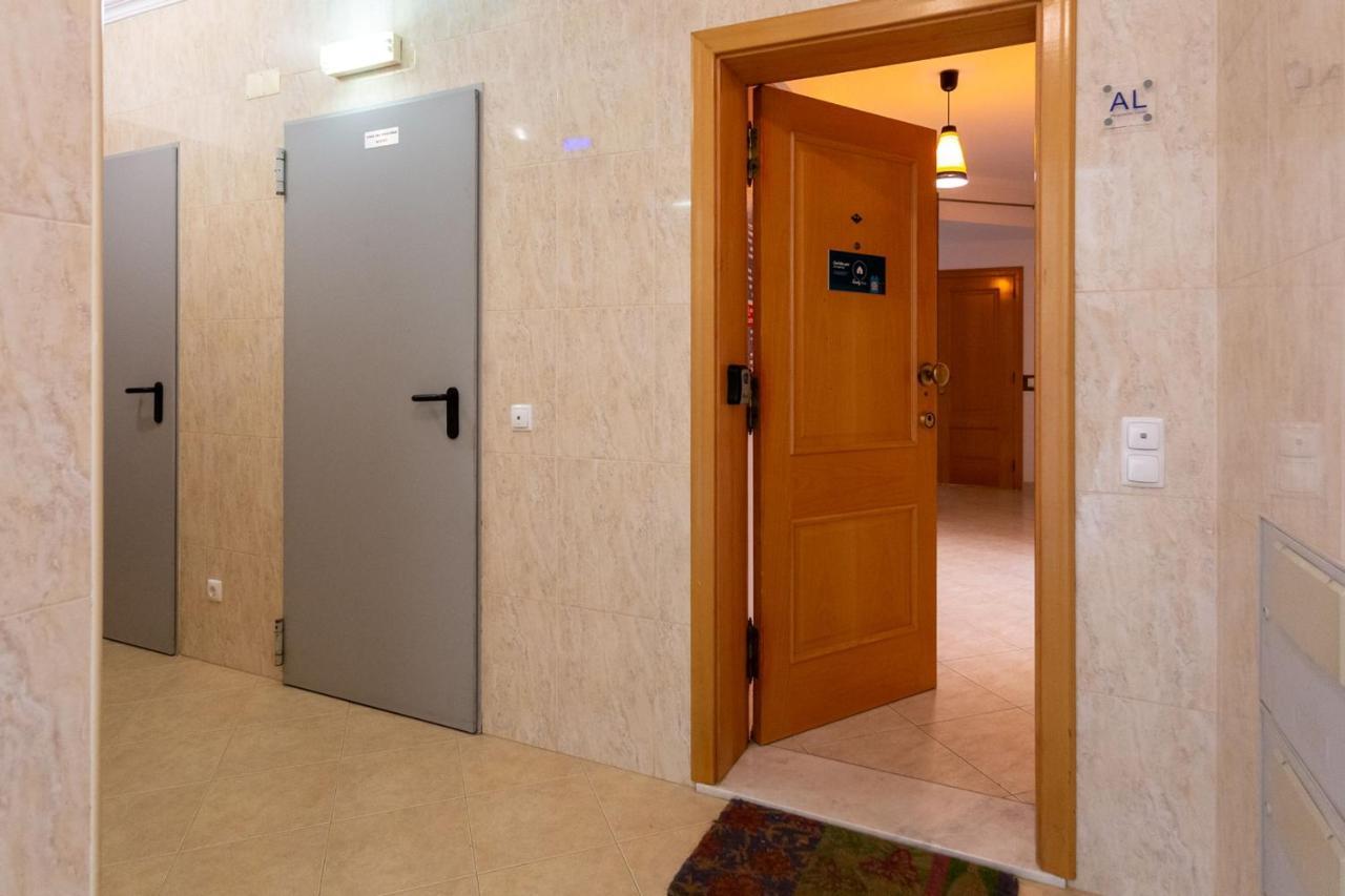 Spacious 2 Bdr Apartment W/ Patio By Lovelystay Armação de Pêra Zewnętrze zdjęcie